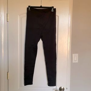 Empetua high waisted shapewear legging.